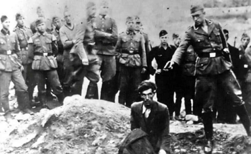 Розстріл євреїв у Вінниці, відкриття ЛСД та перший політ на літаку навколо земної кулі – 16 квітня в історії