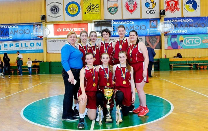 Спортсменки з Вінниці вибороли перше місце на ХІХ чемпіонаті України з баскетболу серед дівчат 2005-го року народження