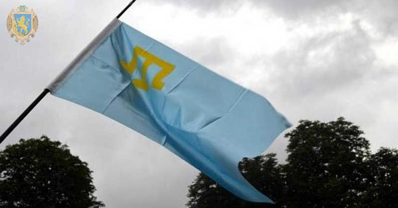 Проголошення кримськими татарами утворення незалежної держави, дві авіакатастрофи та рекорд швидкості поїздів – 18 травня в історії