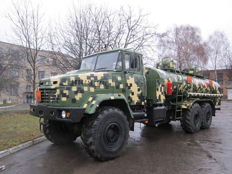 Армія США замовила вантажівки КрАЗ, на які 45-й завод у Вінниці монтує автоцистерни (відео)