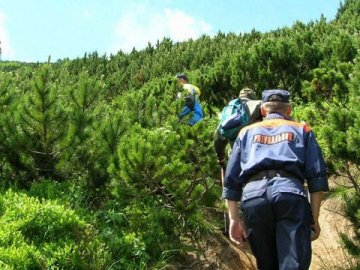 Зниклого в Карпатах вінничанина розшукують рятувальники