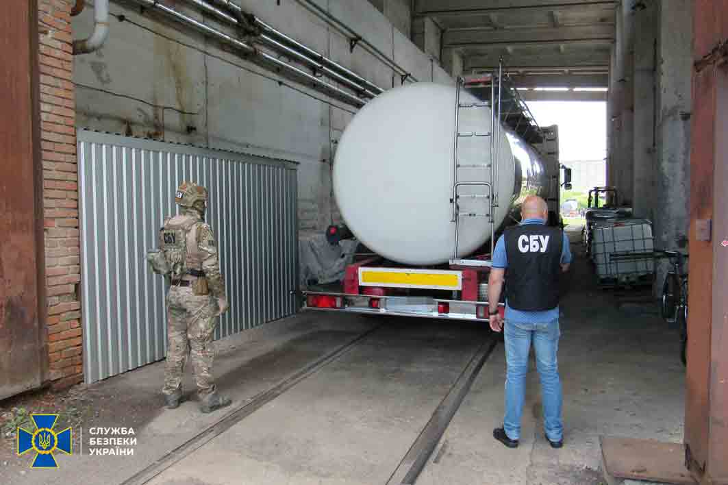 Екобомбу підклали на Вінниччині. До катастрофи могла призвести діяльність заводу, продукцію якого постачали у РФ