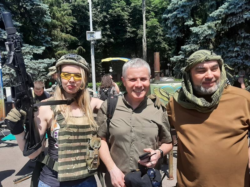 Смажений кабанчик, перловка від Грубича і “Сєпар у сметані” – хіти фесту Тараса Сича у Вінниці (відео)