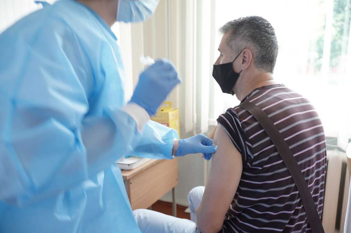 19 червня у 3-х Центрах вакцинації проти Covid-19 щепили майже тисячу вінничан