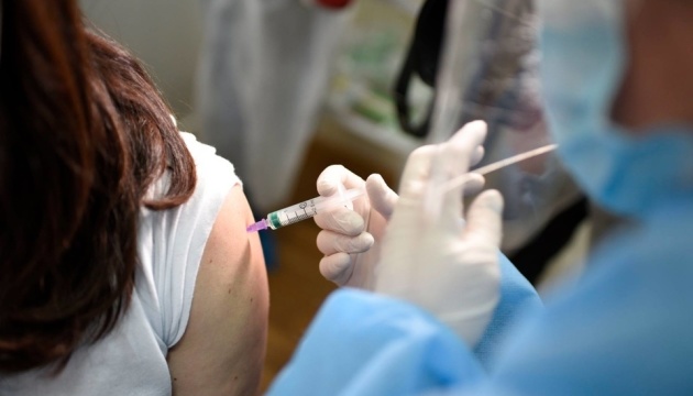 Центр вакцинації вінничан від Covid-19 відкриють на вихідні в «Експоцентрі»