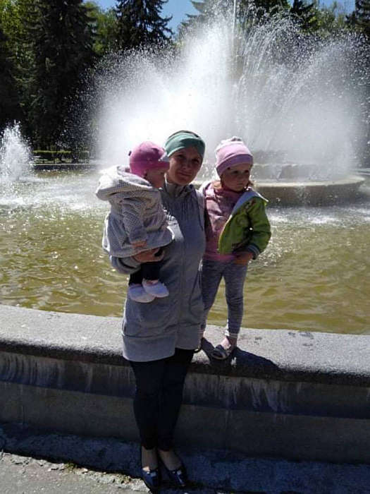 Вінницькі волонтери розшукують матір і двох дітей, котрі безвісті зникли