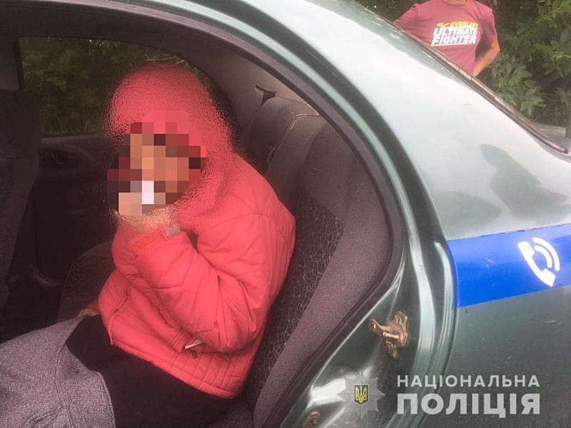 14-річну вінничанку знайшли у лісопосадці між селами