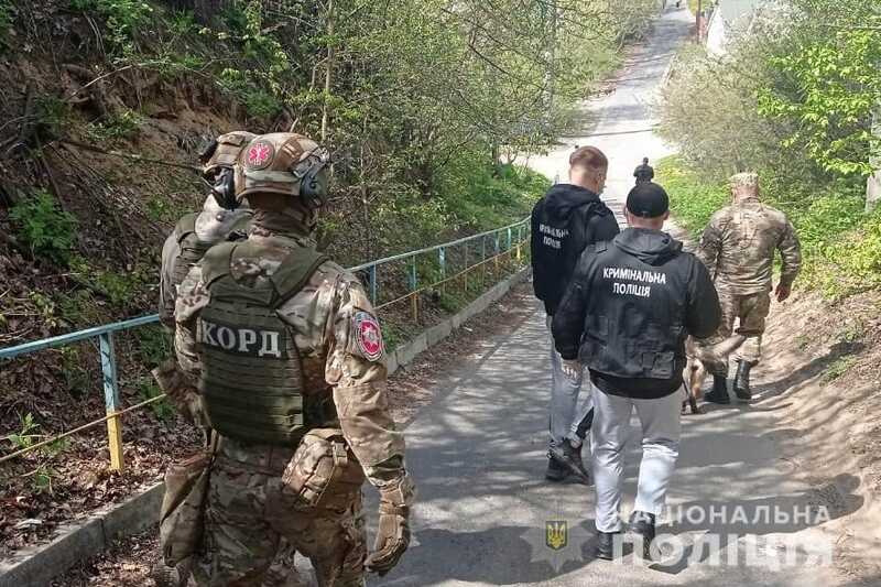 У Вінниці поліцейські спільно з працівниками СБУ перекрили канал збуту криміналітетом вогнепальної зброї