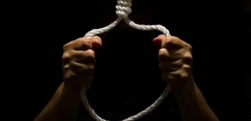 У Тростянці повішались вагітна та підліток