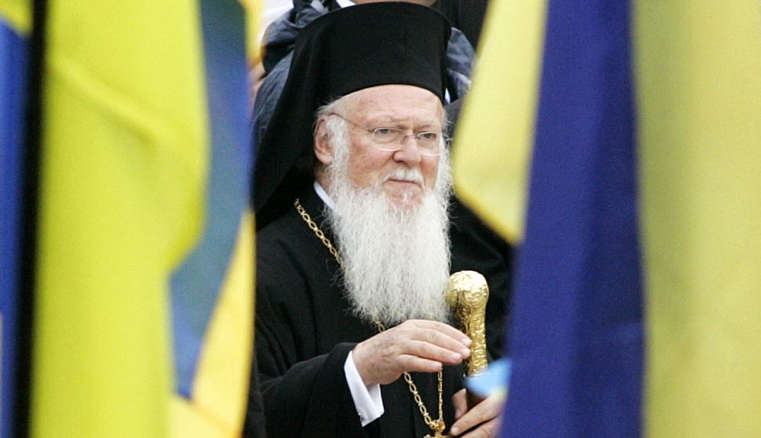 Хто з відомих українців виступив проти приїзду Вселенського Патріарха?