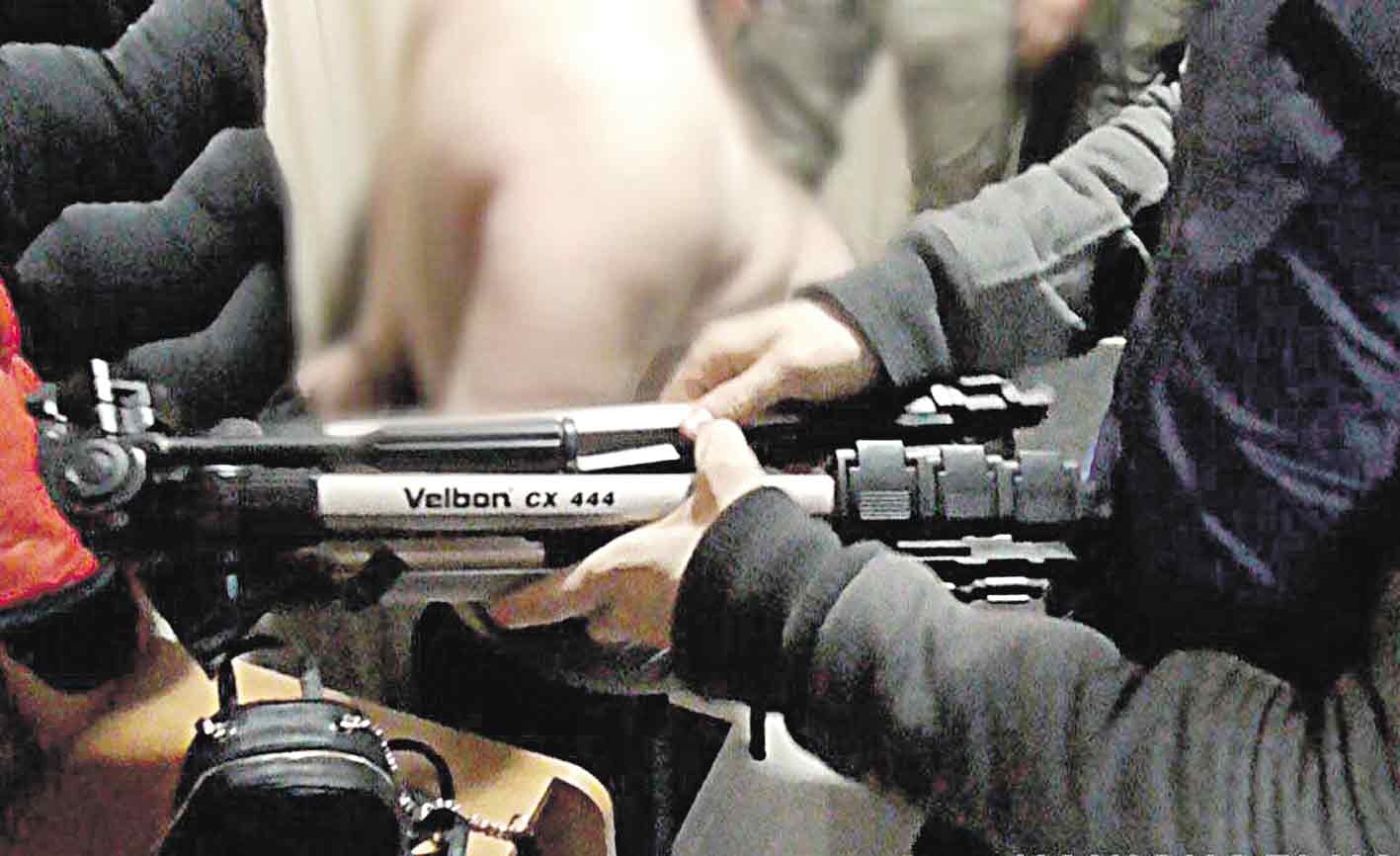 Експосадовець знімав порно зі своєю коханкою. Відео набрало мільйони переглядів