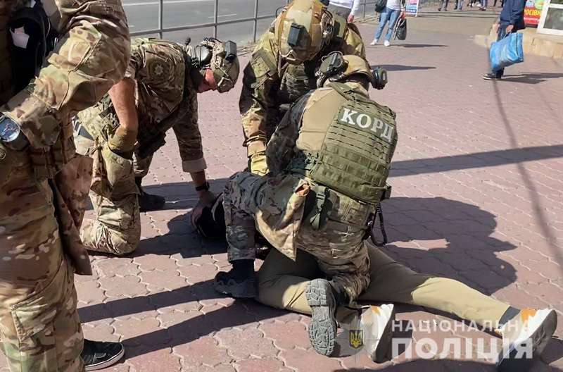 Торговця метадоном затримали у центрі Вінниці