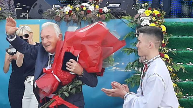 35-й Почесний громадянин міста Вінниця Петро Бойко віддав свою премію воїнам АТО (відео)