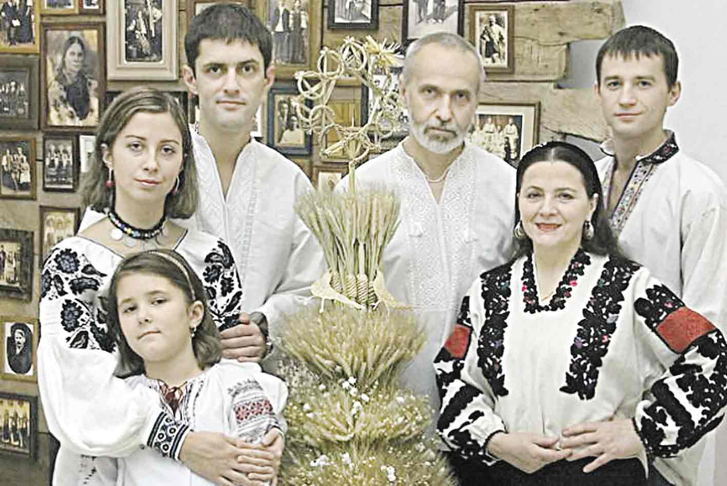 Син Ніни Матвієнко єродиякон Януарій перейшов до  Православної Церкви України