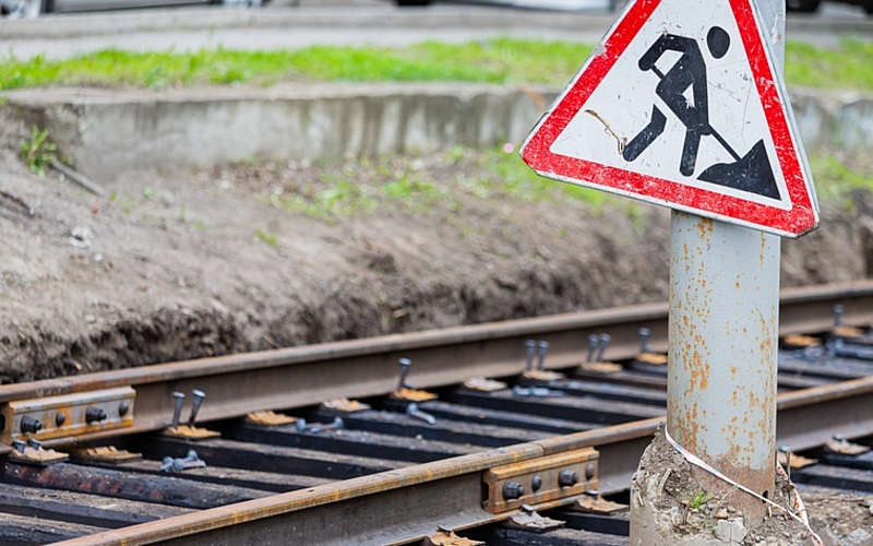 З 1 листопада, у зв’язку з реконструкцією трамвайних колій на вулиці Батозькій, зміниться схема руху громадського транспорту