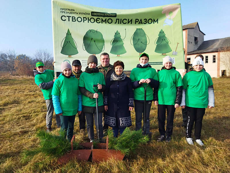 «Зелена країна» на Вінниччині: спільне озеленення села Орлівка