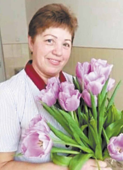 Медсестру «Пироговки» рятують від раку грудей