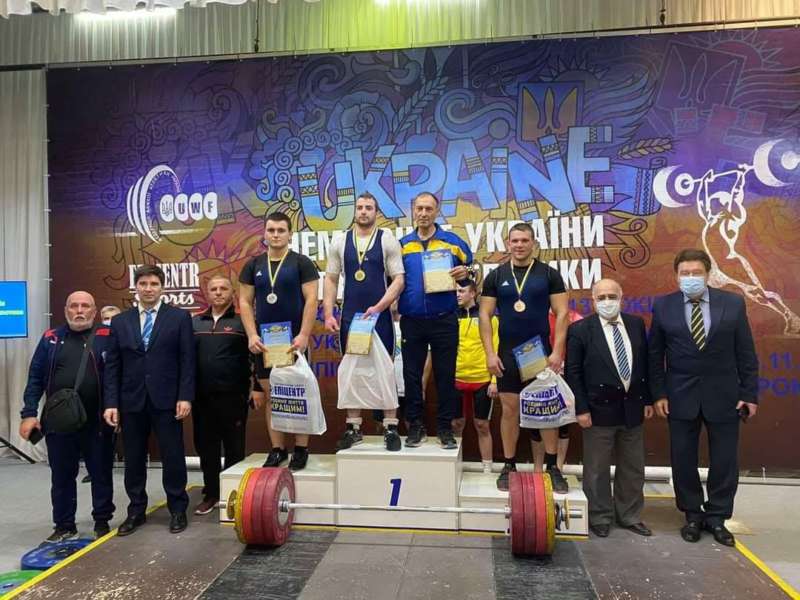 Золото, срібло та 4 бронзи взяли важкоатлети Вінниччини на Кубку України в Коломиї