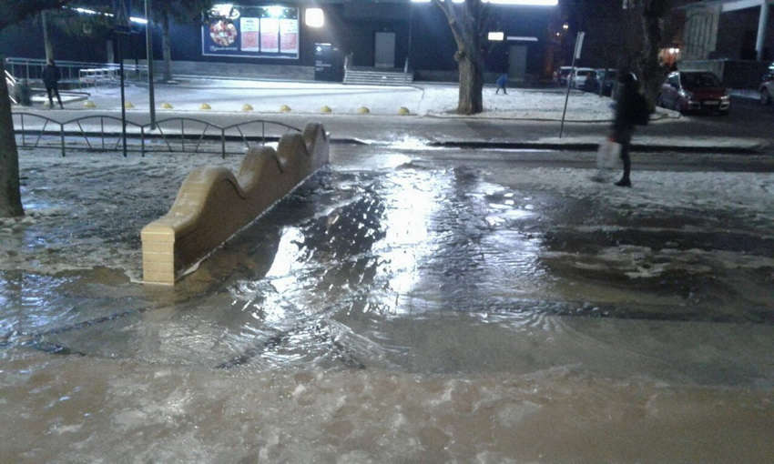 Вінничани пропонують нагородити «ліквідаторів» нічного потопу на Космонавтів, коли міг замерзнути весь проспект (відео)