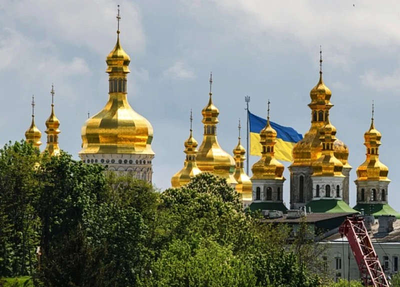 Лаври це історичне надбання українців і вони повинні належати українській Церкві