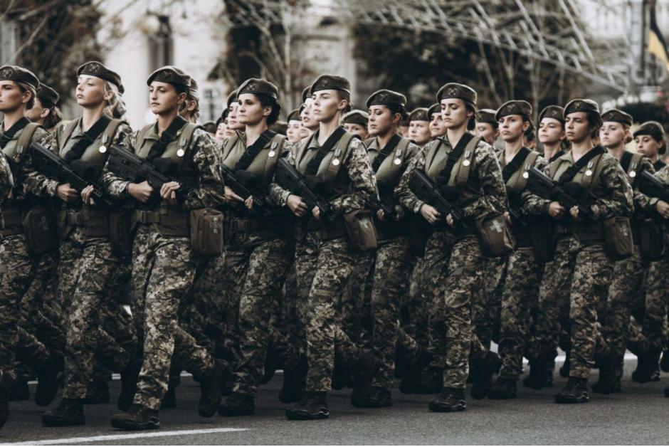 Тисячі вінничанок візьмуть на військовий облік: перелік професій