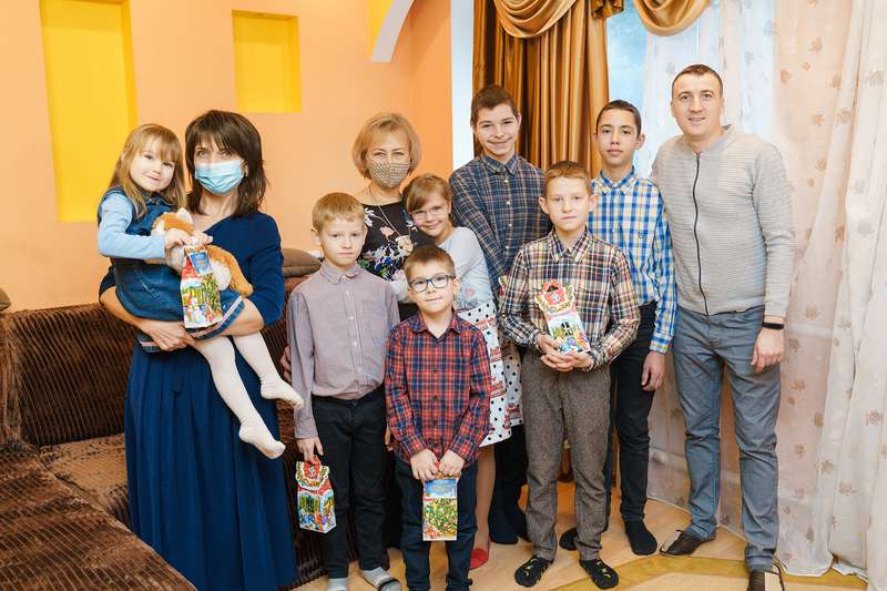 У Вінниці вихованців дитячого будинку сімейного типу привітали з новорічно-різдвяними святами