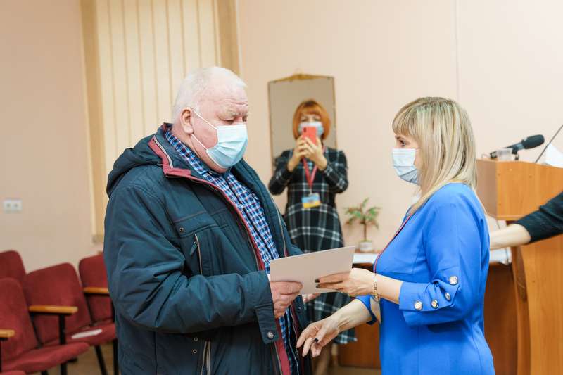 У Вінниці ліквідаторів аварії на чорнобильській аес відзначили подяками та преміями