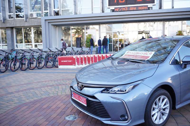 Переможці фінального розіграшу в рамках акції «Вакцинуйся. Збережи життя», 21 грудня отримають призи