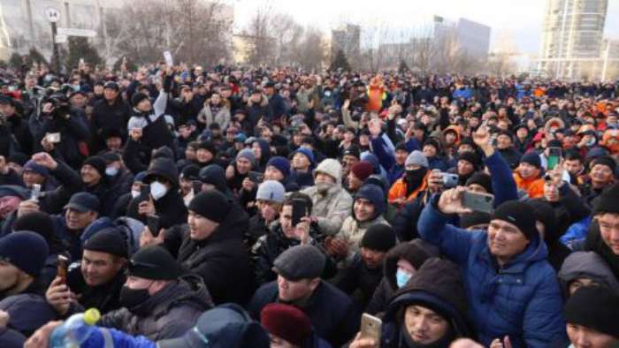 Опубліковано “вимоги” мітингувальників до влади в Казахстані. В списку й Україна