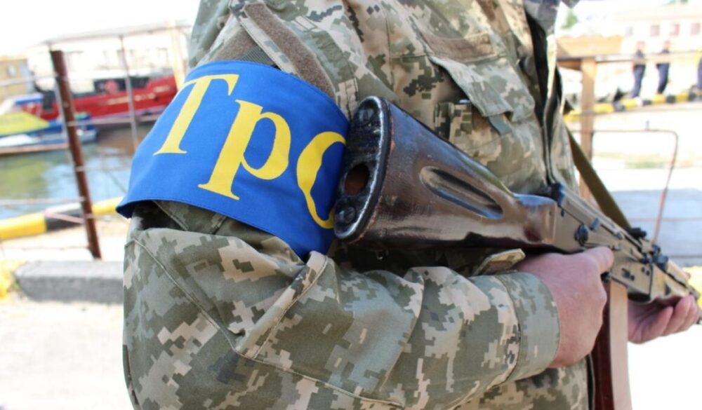 Тисячі вінничан записались в Тероборону та отримали зброю для захисту України! 