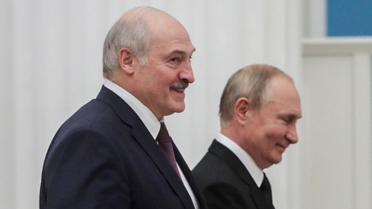 Лукашенка змушують відправити війська в Україну