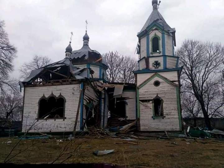 Православний руський мір знищує церкви в Україні. В середньому дві в день