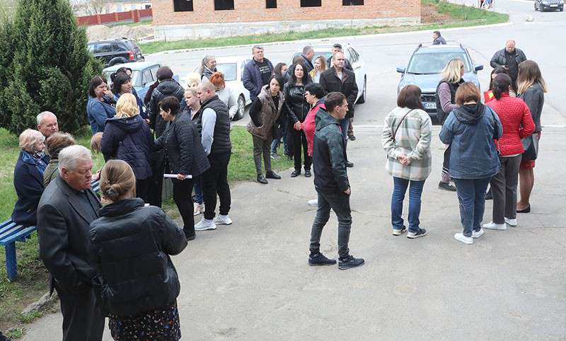 У Сутисках закривають школу-інтернат (відео)