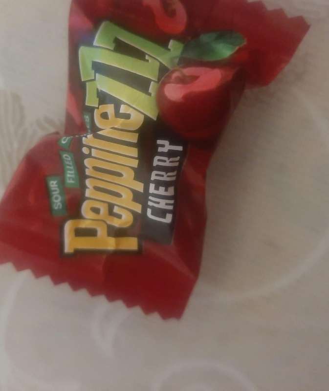 Чому ZZZ на цукерках Рошен?