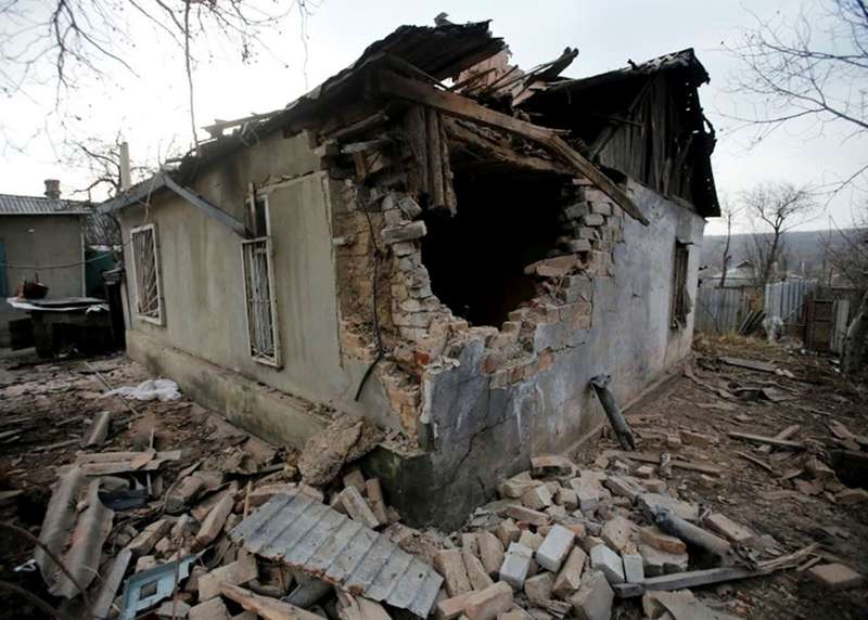 У Попасній загинули 3 мирних жителі, внаслідок обвалу багатоповерхівки, — голова Луганської ОВА Сергій Гайдай