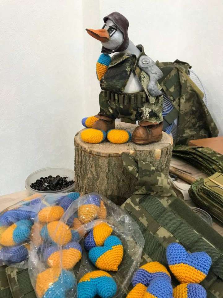 Бойових українських гусаків виготовляє вінницька лялькарка