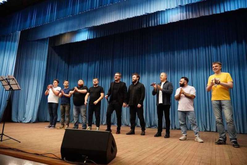 Зірки українського шоубізу давали концерт вінницьким військовим
