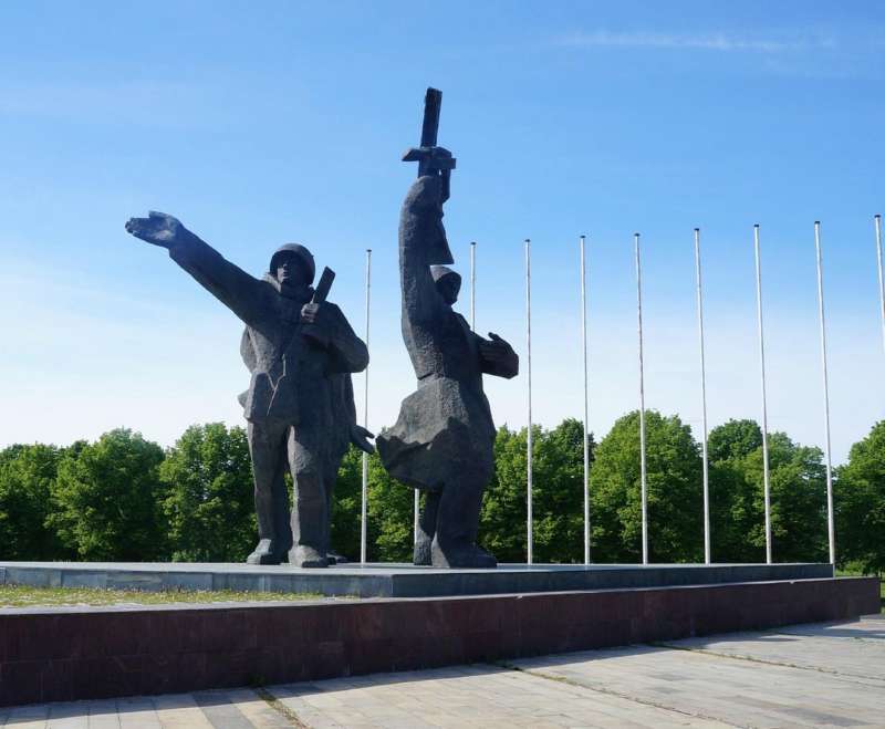 В Ризі таки знесуть пам’ятник радянському солдатові