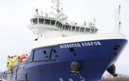 Одеська ОВА підтвердила удар і пожежу на російському кораблі “Всеволод Бобров”