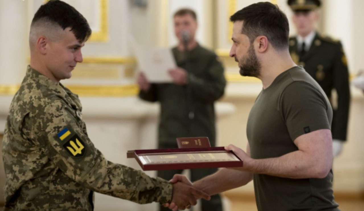 23-річний танкіст з Вінниччини Євген Пальченко отримав орден “Золота Зірка”