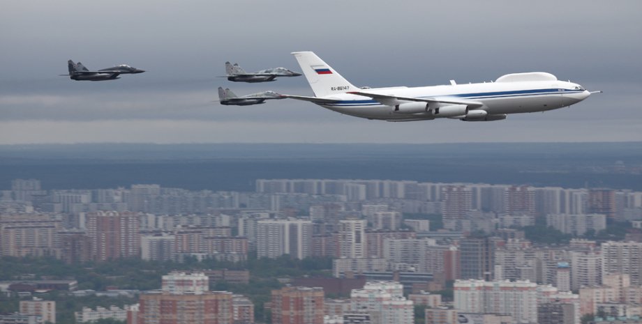 На літаку «судного дня» з ядерною боєголовкою летітиме Путін на 9 травня?