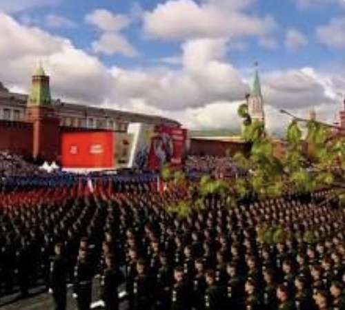 На параді до 9 травня в Москві виступив путін. Мобілізацію він не оголосив