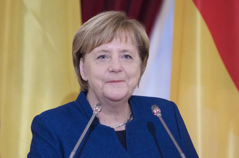 Меркель не вважає себе винною у війні в Україні