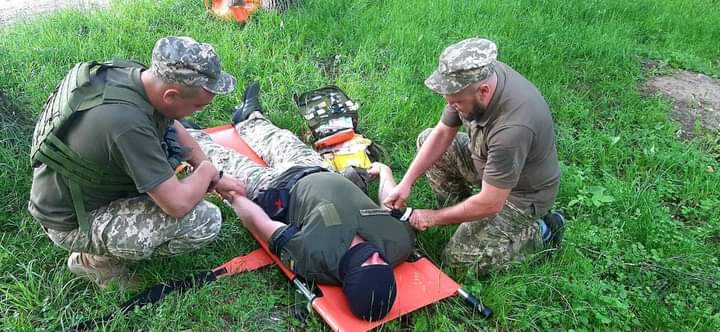 – Зберегти життя побратимів – головна місія військових медиків, – начальник медслужби 210 батальйону