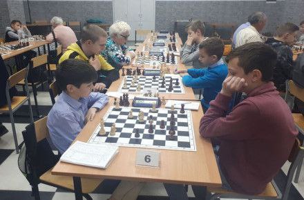 Хлопчик з особливими потребами став чемпіоном у відкритому шаховому турнірі