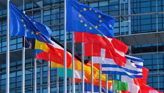 ЄС у жовтні ухвалить законодавство для конфіскації російських активів – єврокомісар