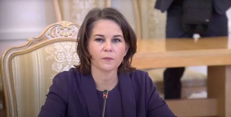 Анналена Бербок: “Лавров підтвердив, що рф хоче захопити всю Україну”