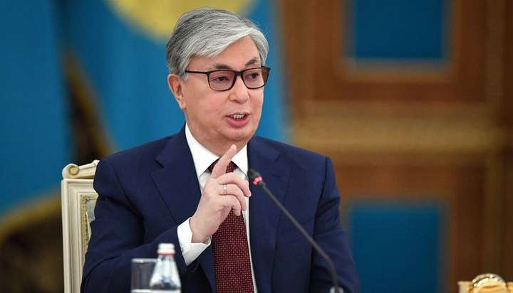 Президент Казахстану доручив диверсифікувати маршрути постачання нафти в обхід РФ