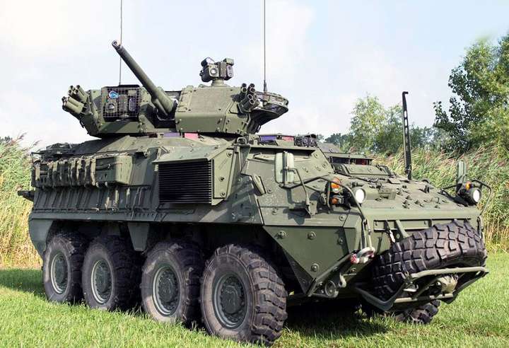 Канада направить до України 39 бойових бронемашин, – Reuters