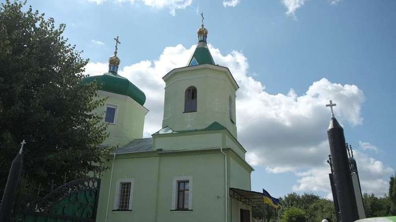 У Широкій Греблі вперше за 100 років у храмі була служба українською